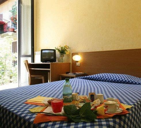 Hotel Verona 米兰 客房 照片