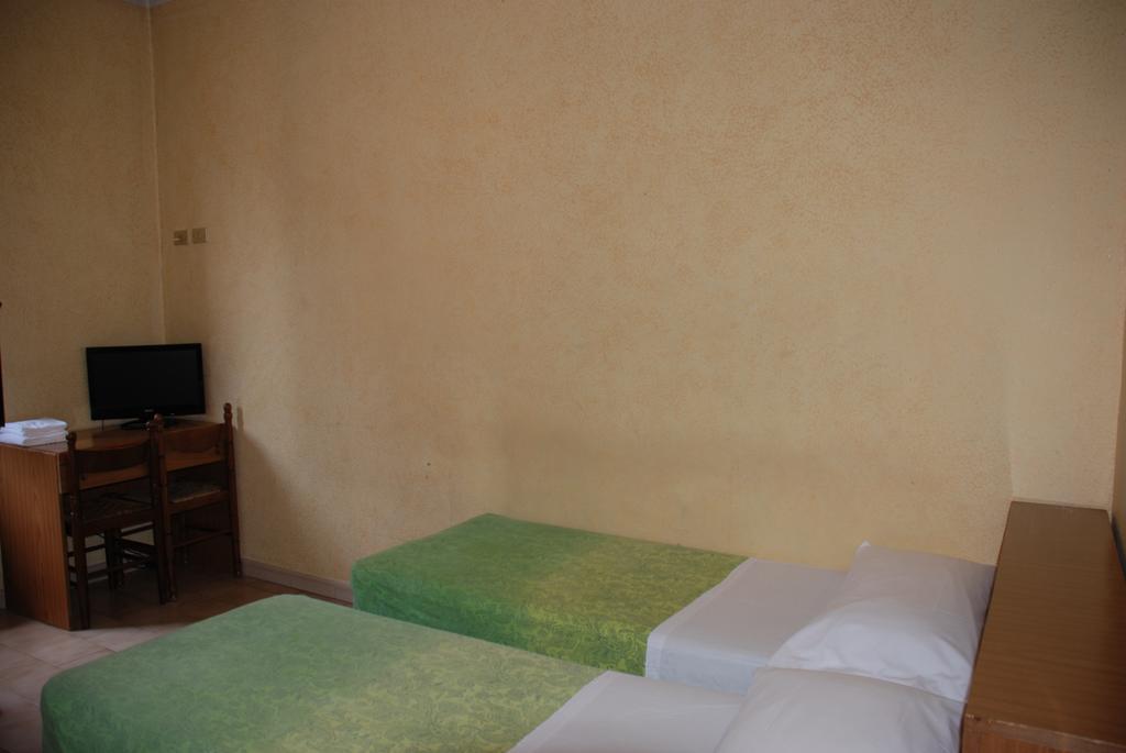 Hotel Verona 米兰 客房 照片